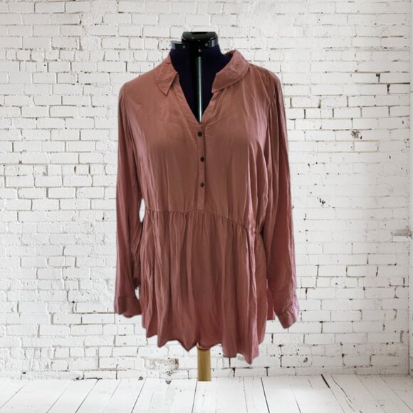 NWT Torrid Plus Size Twill Peplum Pullover Top Shirt Women's - Picture 1 of 4